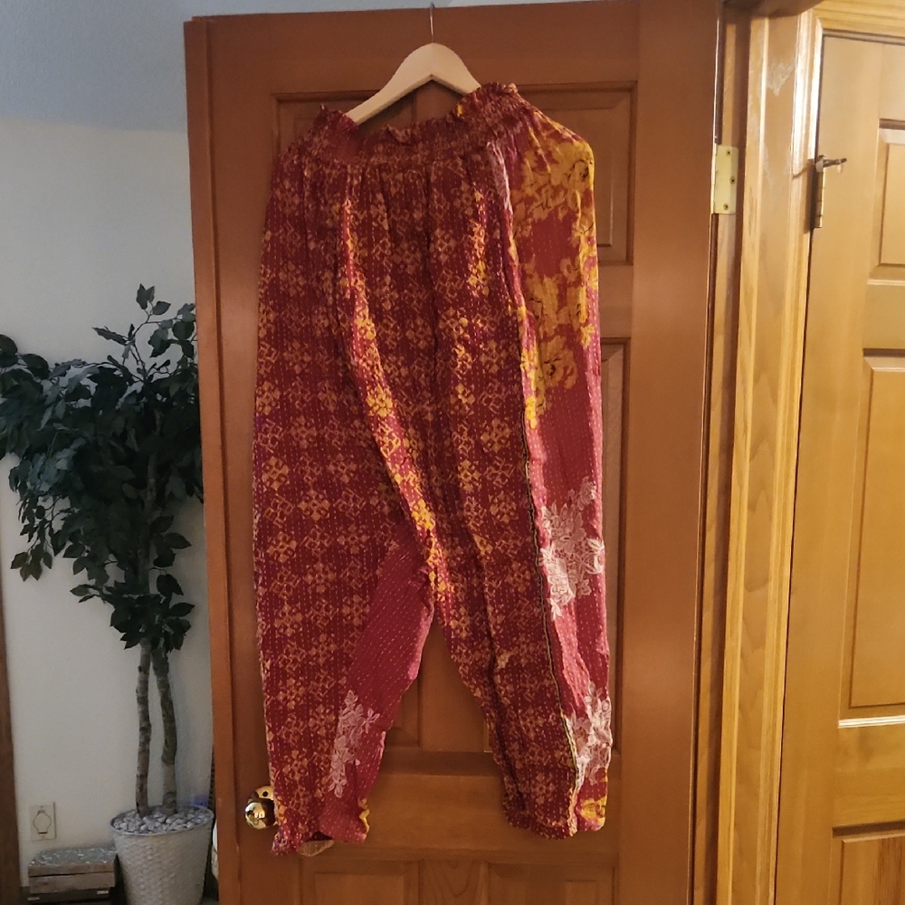 Bohemian Red Floral Women's Pants